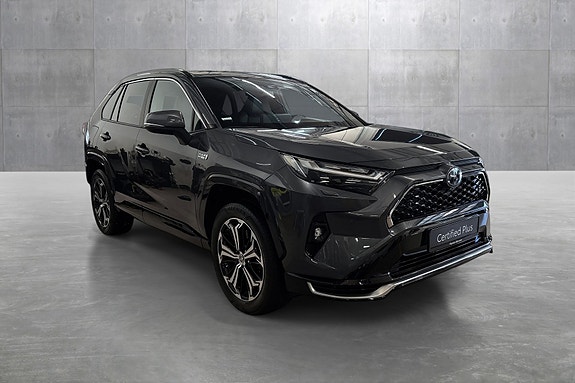 Toyota RAV4 Plug-in Hybrid 7 of 30