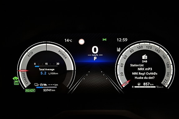 Toyota RAV4 Plug-in Hybrid 16 of 28