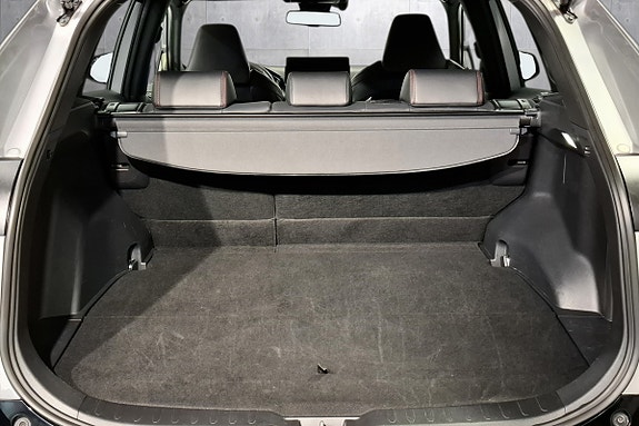 Toyota RAV4 Plug-in Hybrid 22 of 28