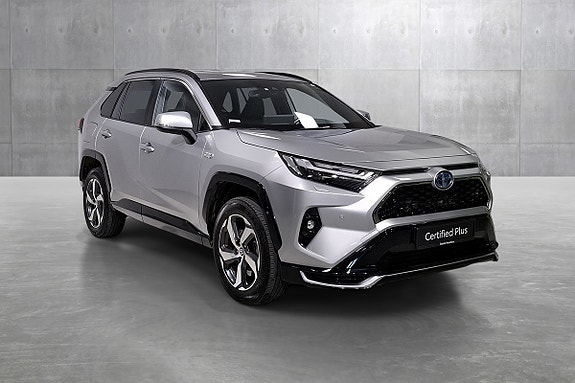 Toyota RAV4 Plug-in Hybrid 7 of 28