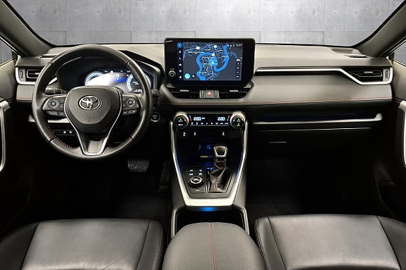 Toyota RAV4 Plug-in Hybrid 10 of 28