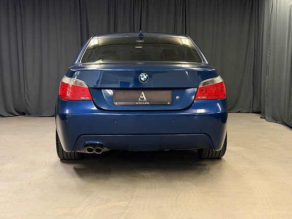 BMW 520i 15 of 30