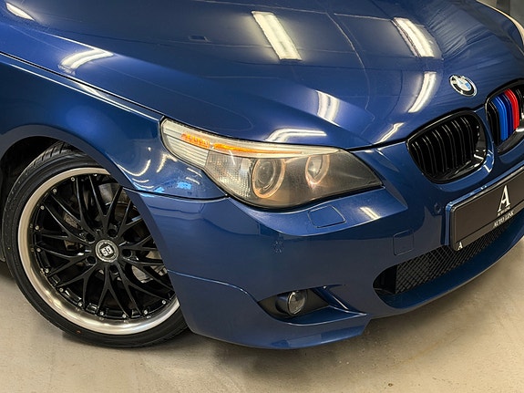 BMW 520i 3 of 30