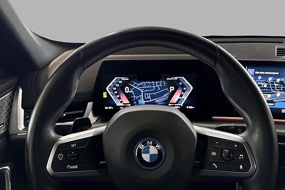 BMW iX1 12 of 30