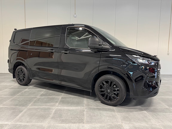 Ford Transit Custom 320L 3 of 30
