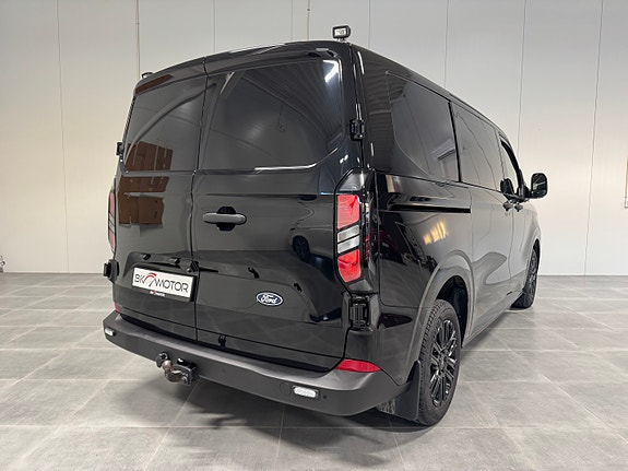 Ford Transit Custom 320L 15 of 30