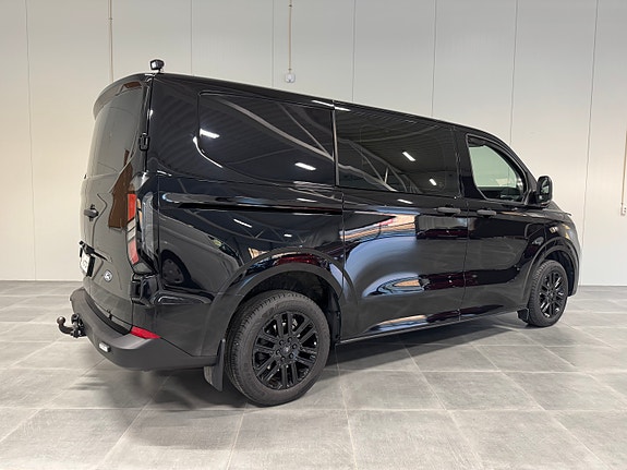 Ford Transit Custom 320L 16 of 30