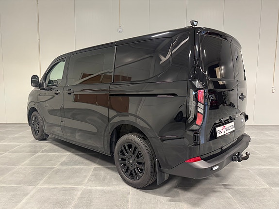 Ford Transit Custom 320L 12 of 30