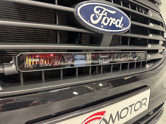 Ford Transit Custom 320L 18 of 30