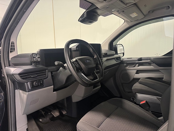 Ford Transit Custom 320L 26 of 30