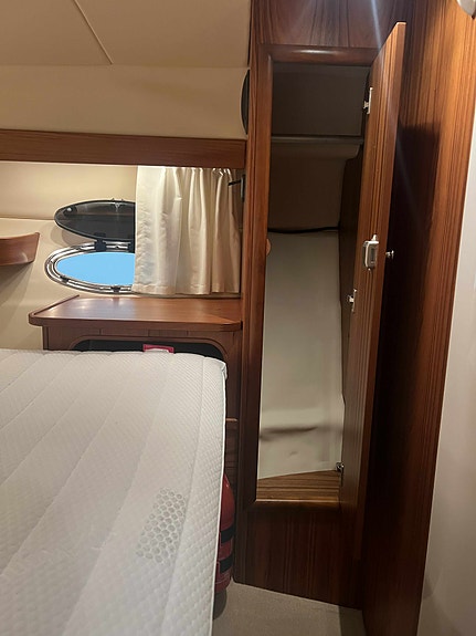 2008 Marex 350 Cabriolet Cruiser - Volvo Penta D6-370 20 of 27