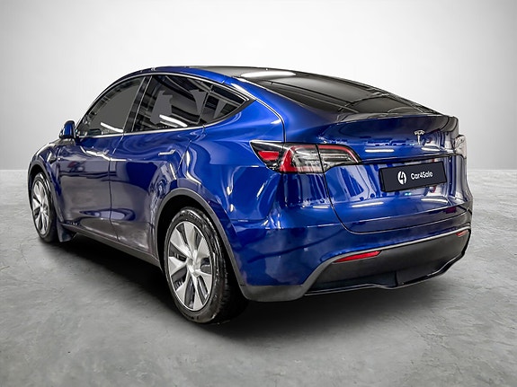 Tesla Model Y 3 of 30