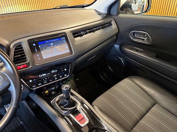 Honda HR-V 16 of 27