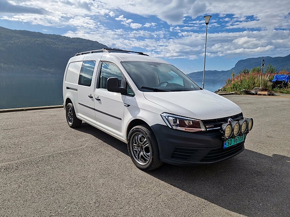 Volkswagen Caddy Maxi 2 of 13