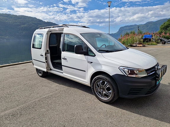 Volkswagen Caddy Maxi 3 of 13