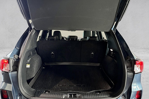 Ford Kuga 17 of 29