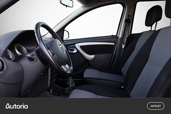 Dacia Duster 9 of 16
