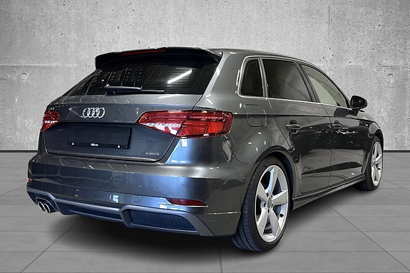 Audi A3 4 of 27