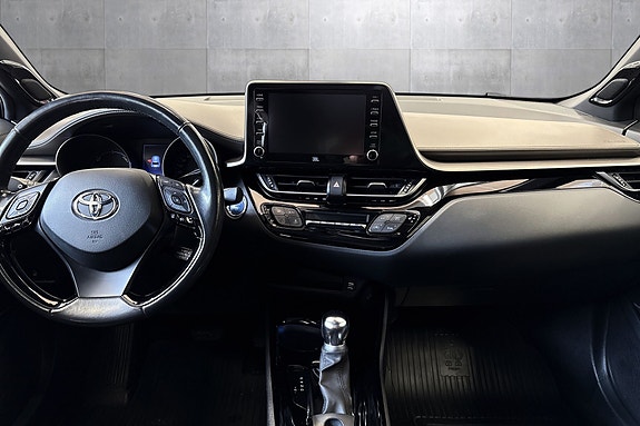 Toyota C-HR 9 of 27
