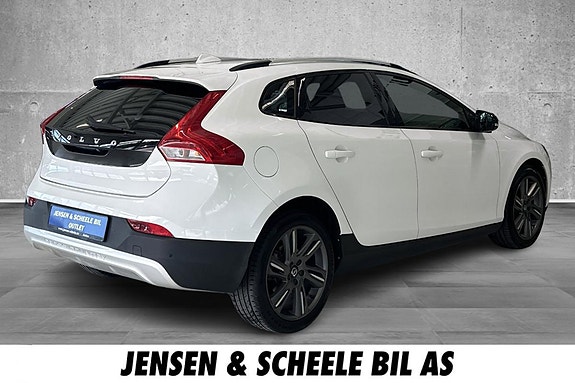 Volvo V40 Cross Country 9 of 23
