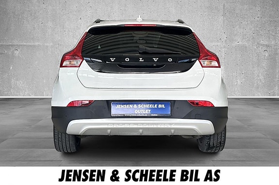 Volvo V40 Cross Country 8 of 23