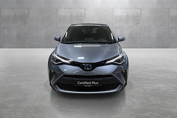Toyota C-HR 8 of 19
