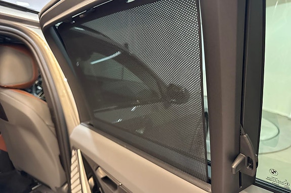 BMW i5 24 of 30