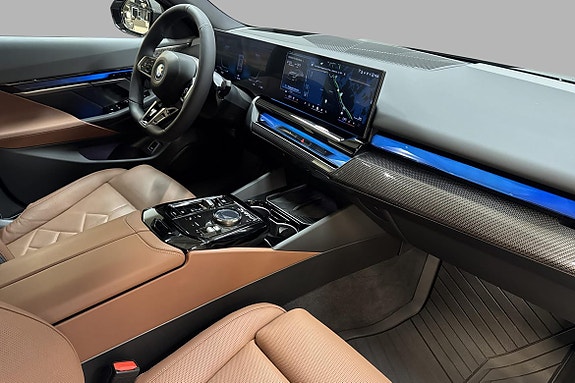 BMW i5 18 of 30