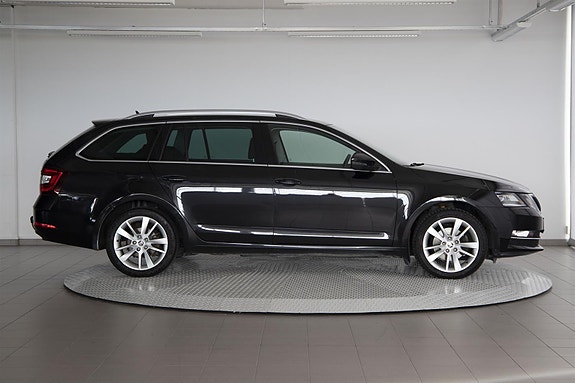 Skoda Octavia 4 of 30
