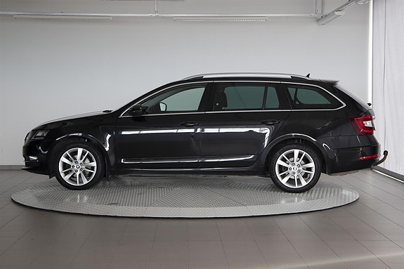 Skoda Octavia 8 of 30