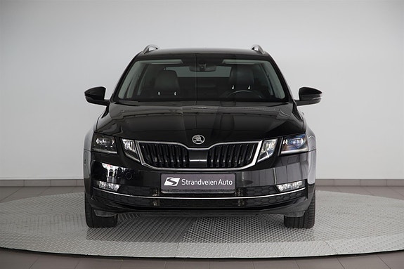 Skoda Octavia 2 of 30