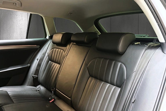 Skoda Superb 28 of 30
