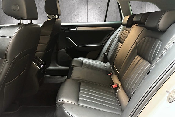 Skoda Superb 25 of 30