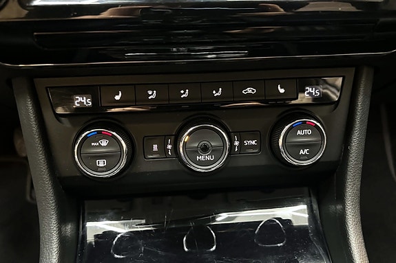 Skoda Superb 18 of 30