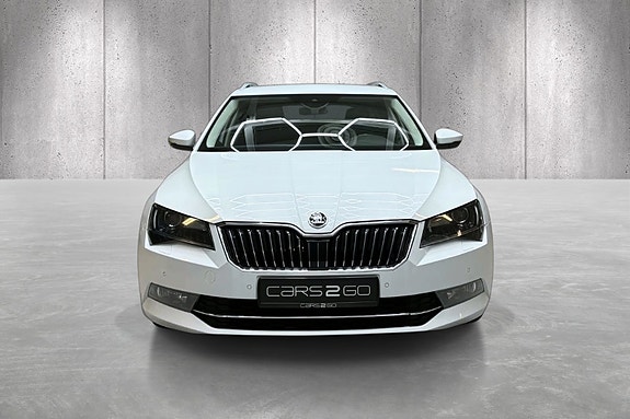 Skoda Superb 5 of 30