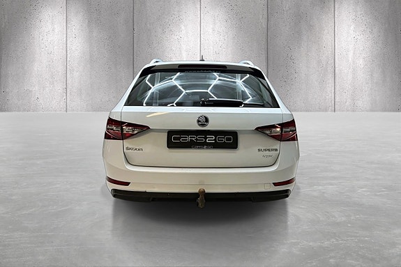 Skoda Superb 6 of 30