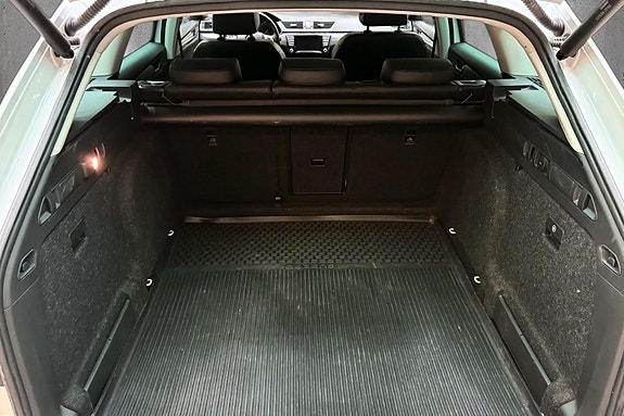 Skoda Superb 8 of 30