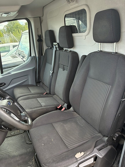 Ford Transit 310 L3 Van 9 of 11
