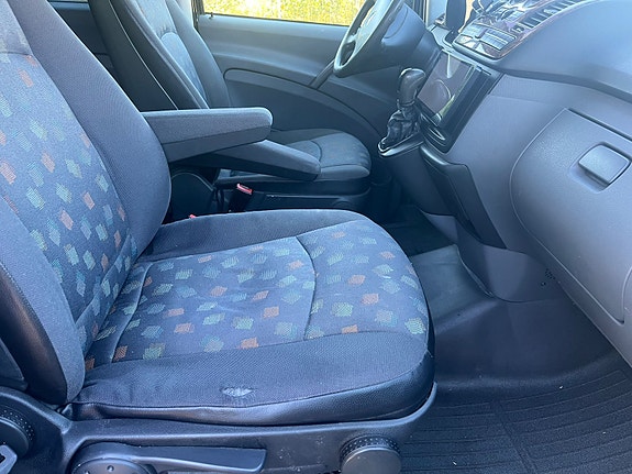 Mercedes-Benz Vito 111 10 of 21