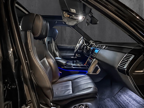 Land Rover Range Rover 17 of 29