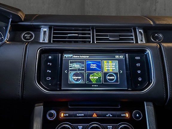 Land Rover Range Rover 24 of 29