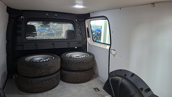 Volkswagen Caddy Maxi 6 of 22