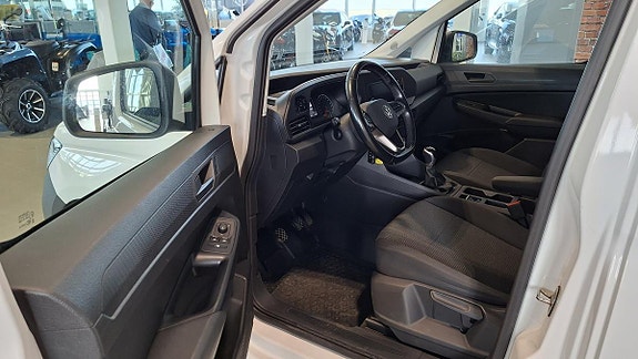 Volkswagen Caddy Maxi 12 of 22