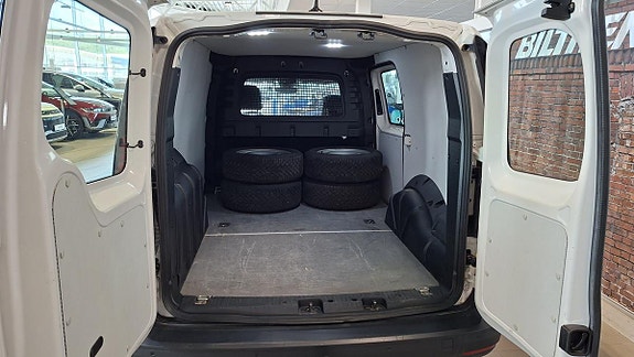 Volkswagen Caddy Maxi 5 of 22