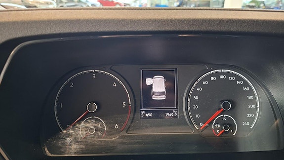 Volkswagen Caddy Maxi 13 of 22