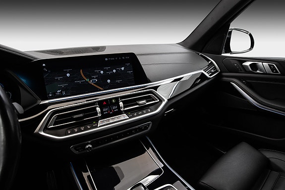 BMW X5 25 of 30