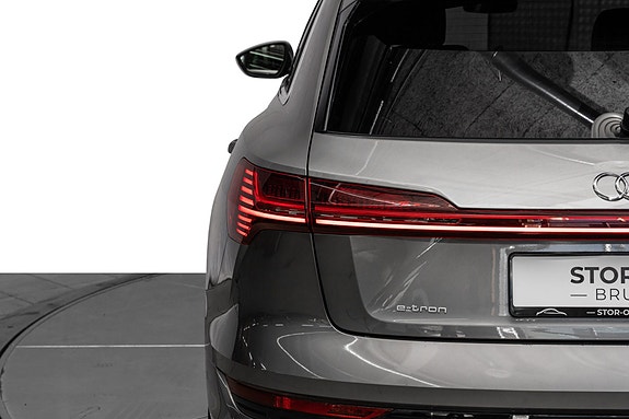 Audi e-tron 8 of 24