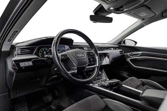 Audi e-tron 11 of 24