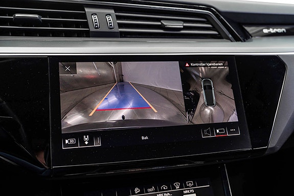 Audi e-tron 22 of 24