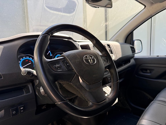 Toyota Proace 9 of 15